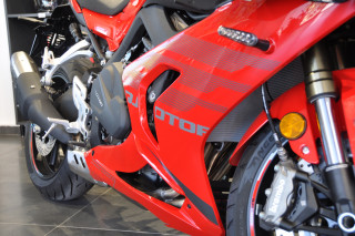 QJMOTOR SRK 800 RR 