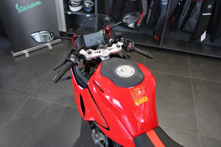 QJMOTOR  SRK 421 RR 