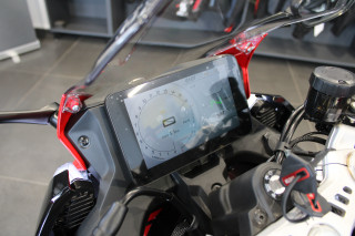 QJMOTOR  SRK 421 RR 
