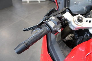 QJMOTOR  SRK 421 RR 