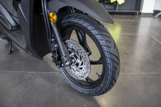 QJMOTOR LTS 125 S 