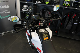 QJMOTOR SRT 300 DX 