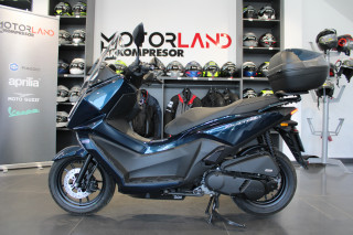 Kymco SkyTown 125 