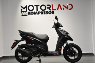 Aprilia SR 125 