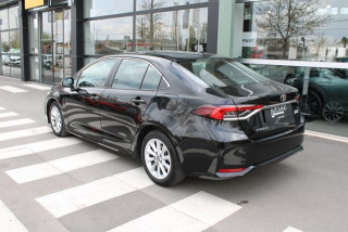 Toyota Corolla 1.5 LUNA AUT 