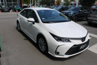 Toyota Corolla 1.5 LUNA 