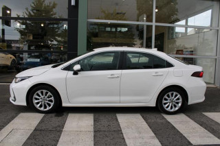 Toyota Corolla 1.5 Luna 