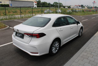 Toyota Corolla 1.5 Luna 