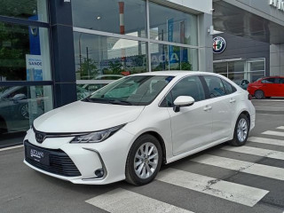 Toyota Corolla 1.5 Luna AUT 