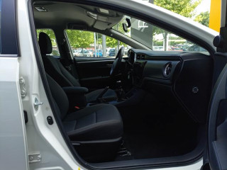 Toyota Corolla 1.6 Luna 