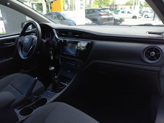 Toyota Corolla 1.6 Luna 