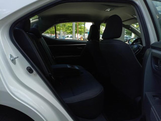 Toyota Corolla 1.6 Luna 