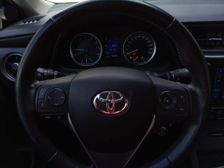 Toyota Corolla 1.6 Luna 