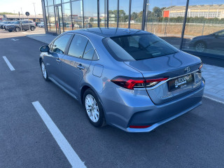 Toyota Corolla 1.8 Hyb. AUT 