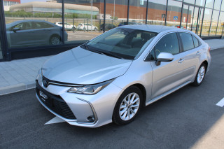 Toyota Corolla 1.8 Hyb. AUT 