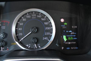 Toyota Corolla 1.8 Hyb. AUT 