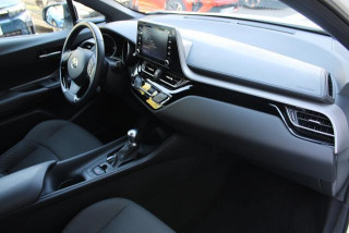 Toyota C-HR 1.8 HYBRID AUT 