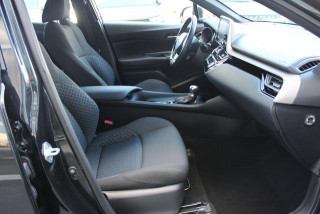 Toyota C-HR 1.8 HYBRID AUT 