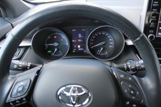 Toyota C-HR 1.8 HYBRID AUT 