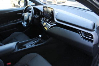 Toyota C-HR 1.8 HYBRID AUT 