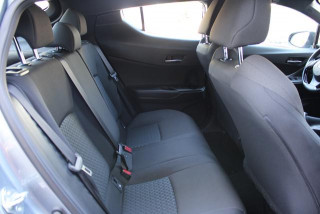 Toyota C-HR 1.8 HYBRID AUT 