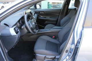 Toyota C-HR 1.8 HYBRID AUT 