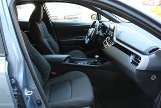 TOYOTA C-HR 1.8 HYBRID 
