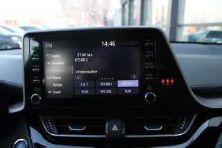 Toyota C-HR 1.8 HYBRID AUT 