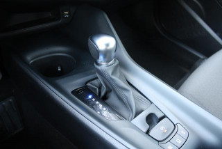 Toyota C-HR 1.8 HYBRID AUT 