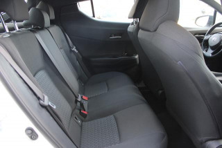 Toyota C-HR 1.8 HYBRID AUT 