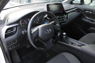 Toyota C-HR 1.8 HYBRID AUT 