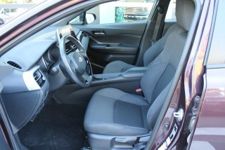 Toyota C-HR 1.8 HYBRID AUT 