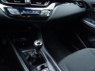Toyota C-HR 1.2T Dual 