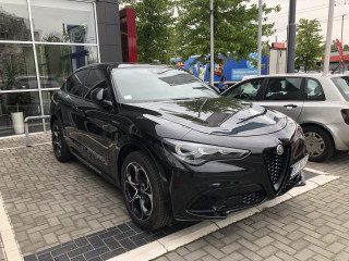 Alfa Romeo Stelvio 2.0 Petrol 280KS Q4 AT8 VELOCE DEMO