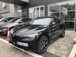 Alfa Romeo Stelvio 2.0 Petrol 280KS Q4 AT8 VELOCE DEMO