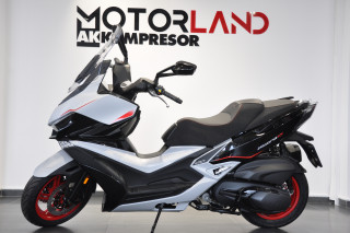 Kymco Xciting 400 VS 