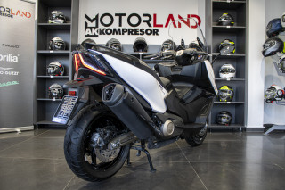 Kymco AK 575 PREMIUM 