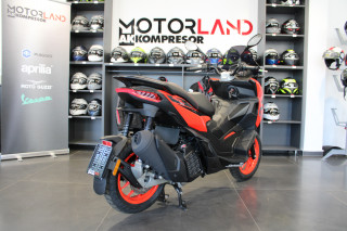 Aprilia SR GT 200 Sport 