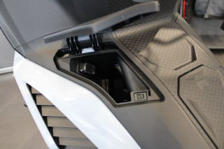 Aprilia SR GT 400 