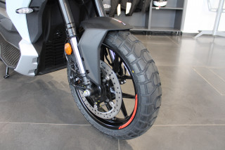 Aprilia SR GT 400 