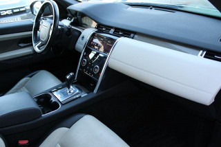 Land Rover Discovery Sport 2.0 R-DYNAMIC 4WD 