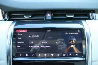 Land Rover Discovery Sport 2.0 R-DYNAMIC 4WD 