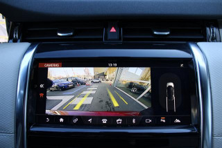 Land Rover Discovery Sport 2.0 R-DYNAMIC 4WD 