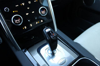 Land Rover Discovery Sport 2.0 R-DYNAMIC 4WD 