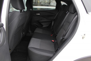 Nissan Qashqai 1.3 tCe HY. EDC 