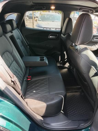 Nissan Qashqai 1.3 Tekna Plus 4x4 Hybrid 