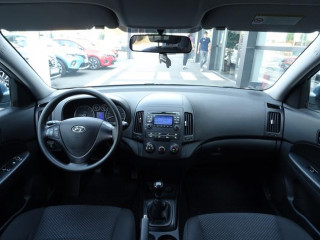 Hyundai i30 1.4i TNG GL 