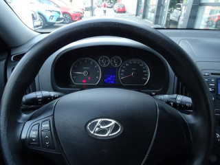 Hyundai i30 1.4i TNG GL 