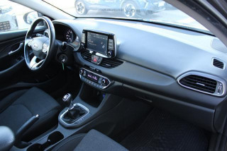 Hyundai i30 1.5 T-GDI 