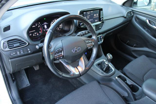 Hyundai i30 1.5 DPI 